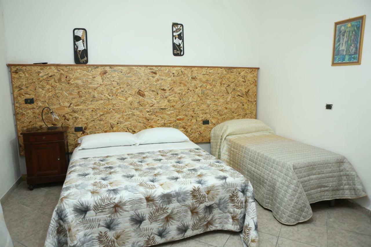 B&B A Bersagliera กัมปาญา ภายนอก รูปภาพ